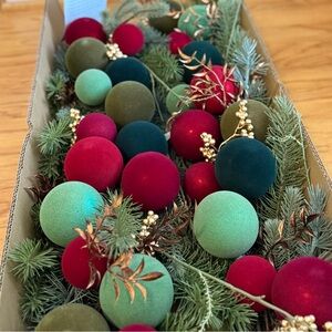 Frontgate Garland - 6 ft